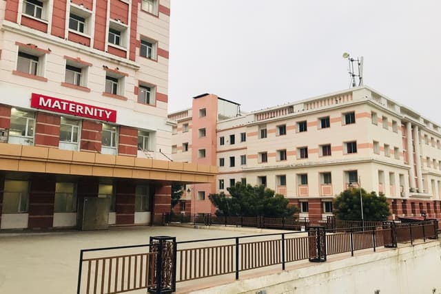 Jaipur National University Institute of Medical Sciences and Resarch Centre